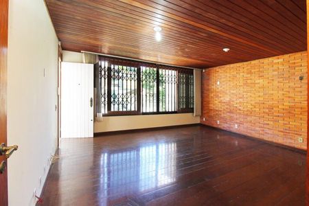 Sala de casa à venda com 3 quartos, 229m² em Teresópolis, Porto Alegre