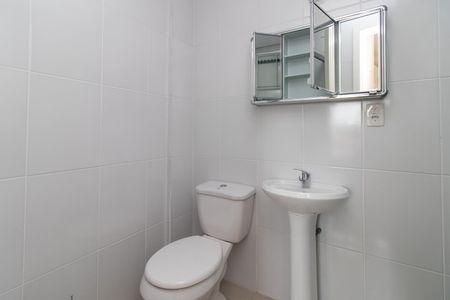 Apartamento à venda com 68m², 2 quartos e 1 vaga Apartamento à venda com 68m², 2 quartos e 1 vagaBanheiro