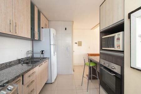 Apartamento à venda com 68m², 2 quartos e 1 vaga Apartamento à venda com 68m², 2 quartos e 1 vagaCozinha e Área de Serviço