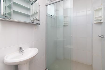 Apartamento à venda com 68m², 2 quartos e 1 vaga Apartamento à venda com 68m², 2 quartos e 1 vagaBanheiro