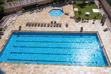 Apartamento à venda com 75m², 3 quartos e 2 vagasÁrea comum - Piscina
