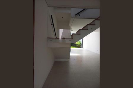 Casa à venda com 165m², 3 quartos e 3 vagas