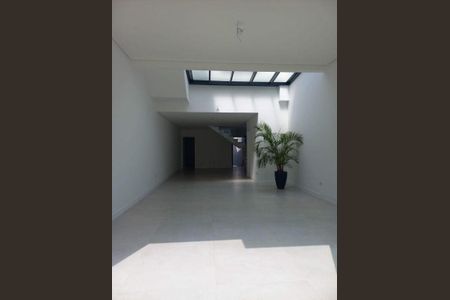 Casa à venda com 165m², 3 quartos e 3 vagas