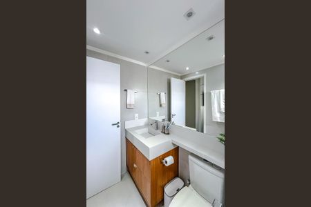 Apartamento à venda com 69m², 2 quartos e 1 vagaBanheiro da Suíte