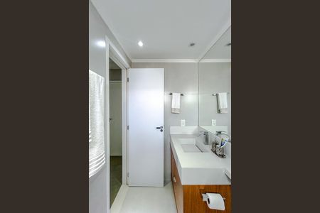 Apartamento à venda com 69m², 2 quartos e 1 vagaBanheiro da Suíte