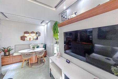 Sala de apartamento à venda com 2 quartos, 69m² em Chácara Seis de Outubro, São Paulo