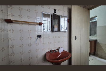 Casa para alugar com 80m², 3 quartos e sem vagaBanheiro 