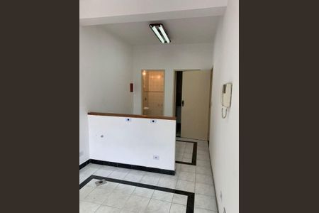 Casa à venda com 76m², 2 quartos e sem vaga