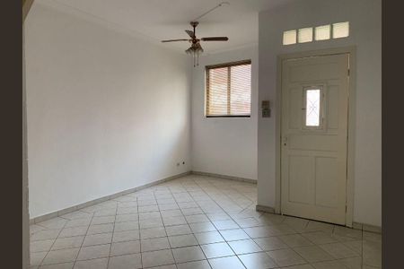 Casa à venda com 76m², 2 quartos e sem vaga