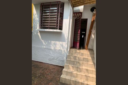 Casa à venda com 76m², 2 quartos e sem vaga