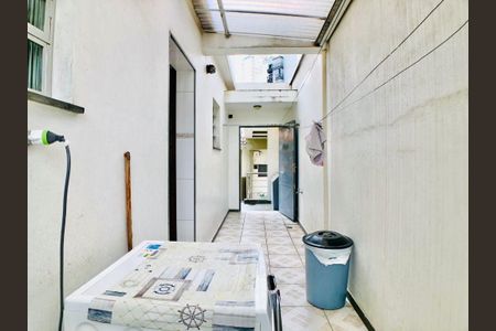 Casa à venda com 160m², 4 quartos e 4 vagas
