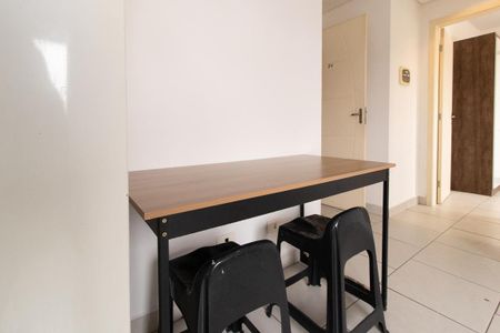 Detalhe da cozinha de apartamento para alugar com 1 quarto, 40m² em Cajuru, Curitiba