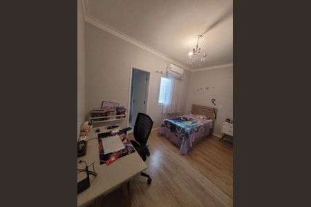Casa à venda com 4 quartos, 160m² em Vila Monumento, São Paulo