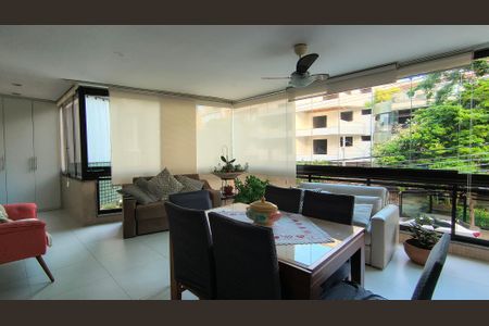 Apartamento à venda com 102m², 3 quartos e 1 vaga
