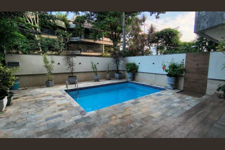 Apartamento à venda com 102m², 3 quartos e 1 vaga
