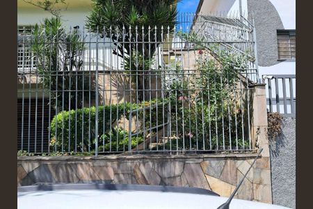 Casa à venda com 238m², 3 quartos e 3 vagas
