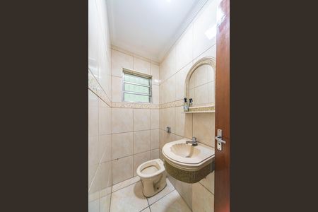Casa para alugar com 300m², 4 quartos e 2 vagas Casa para alugar com 300m², 4 quartos e 2 vagasLavabo