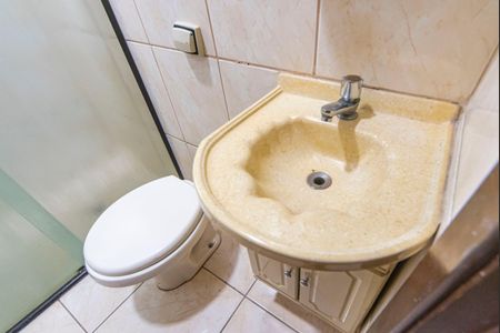 Casa para alugar com 300m², 4 quartos e 2 vagas Casa para alugar com 300m², 4 quartos e 2 vagasBanheiro Social