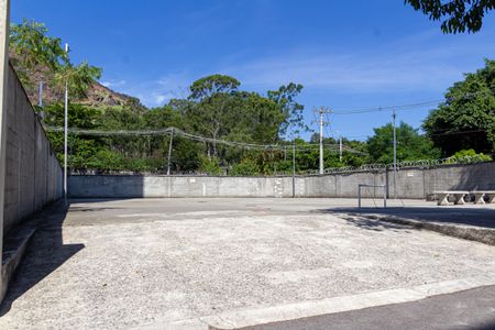 Apartamento para alugar com 42m², 2 quartos e 1 vaga Apartamento para alugar com 42m², 2 quartos e 1 vagaQuadra