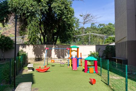 Apartamento para alugar com 42m², 2 quartos e 1 vaga Apartamento para alugar com 42m², 2 quartos e 1 vagaÁrea comum - Playground