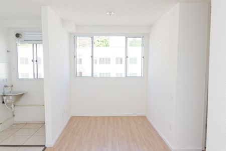 Sala de apartamento para alugar com 2 quartos, 42m² em Campo Grande, Rio de Janeiro