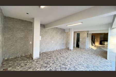 Casa à venda com 3 quartos, 500m² em Estoril, Belo Horizonte