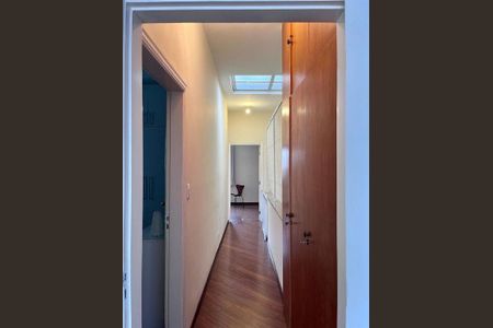 Casa à venda com 195m², 3 quartos e 3 vagas