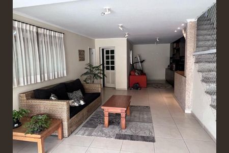 Casa à venda com 195m², 3 quartos e 3 vagas
