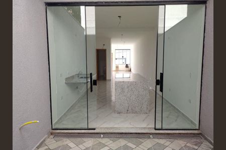 Casa à venda com 3 quartos, 100m² em Bosque da Saúde, São Paulo