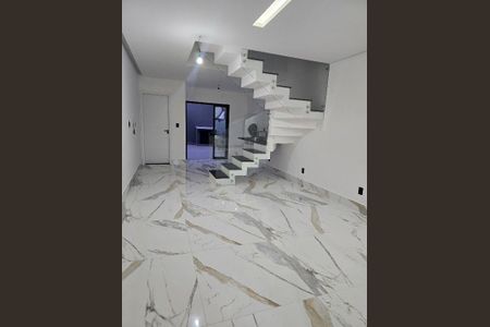 Casa à venda com 192m², 4 quartos e 2 vagas