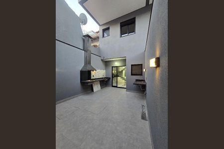 Casa à venda com 192m², 4 quartos e 2 vagas