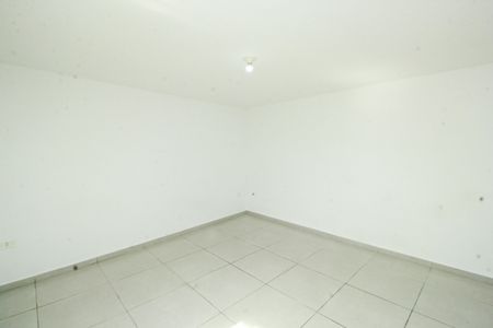 Quarto de casa para alugar com 1 quarto, 75m² em Vila Lucinda, Santo André