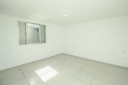 Quarto de casa para alugar com 1 quarto, 75m² em Vila Lucinda, Santo André
