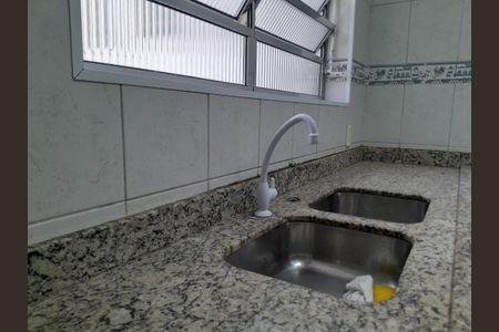 Casa à venda com 150m², 3 quartos e 8 vagas