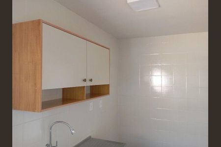 Cozinha de apartamento para alugar com 2 quartos, 53m² em Menino Deus, Porto Alegre