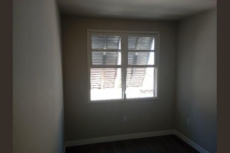 Quarto 2 de apartamento para alugar com 2 quartos, 53m² em Menino Deus, Porto Alegre