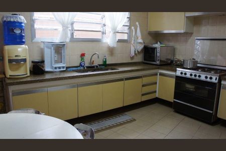Casa à venda com 3 quartos, 200m² em Vila Mariana, São Paulo