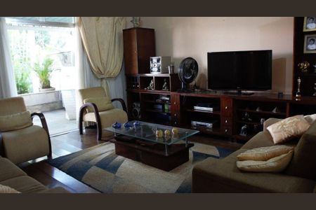 Casa à venda com 3 quartos, 200m² em Vila Mariana, São Paulo