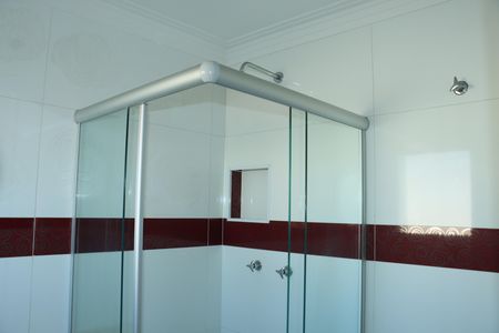 Casa de condomínio para alugar com 170m², 3 quartos e 2 vagasBanheiro da suíte