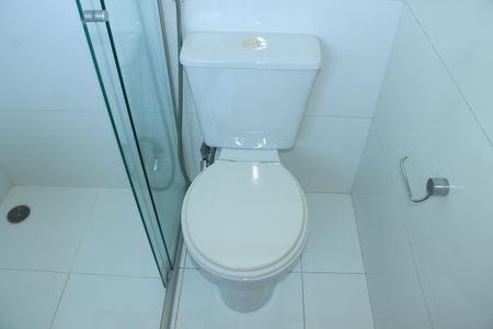 Casa de condomínio para alugar com 170m², 3 quartos e 2 vagasBanheiro da suíte