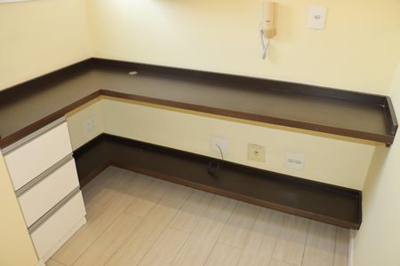 Casa de condomínio para alugar com 170m², 3 quartos e 2 vagasDespensa