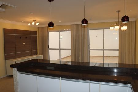Casa de condomínio para alugar com 170m², 3 quartos e 2 vagasSala/cozinha