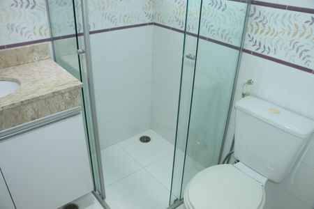 Casa de condomínio para alugar com 170m², 3 quartos e 2 vagasBanheiro social