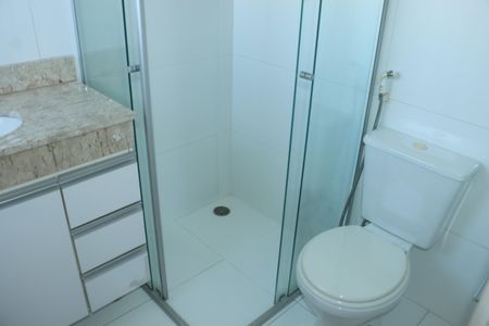 Casa de condomínio para alugar com 170m², 3 quartos e 2 vagasBanheiro da suíte