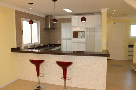 Casa de condomínio para alugar com 170m², 3 quartos e 2 vagasSala/cozinha