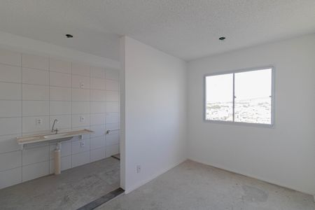 Sala/Cozinha/Área de Serviço  de apartamento à venda com 2 quartos, 38m² em Cidade Nova São Miguel, São Paulo
