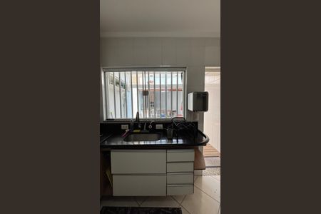 Casa à venda com 105m², 2 quartos e 2 vagasCozinha