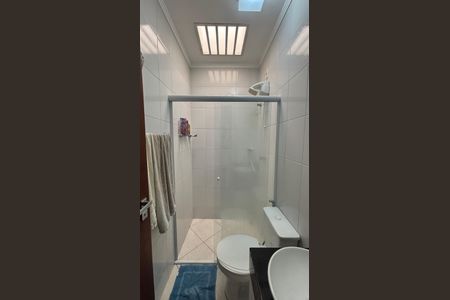 Casa à venda com 105m², 2 quartos e 2 vagasBanheiro
