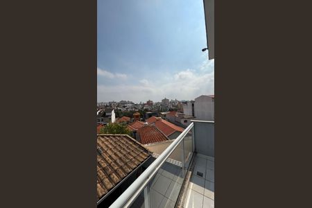 Casa à venda com 105m², 2 quartos e 2 vagasQuarto Varanda