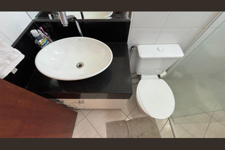Casa à venda com 105m², 2 quartos e 2 vagasBanheiro da Suíte